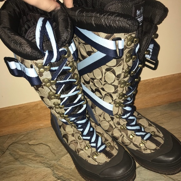 Coach winter boots size 7.5 - Picture 1 of 5
